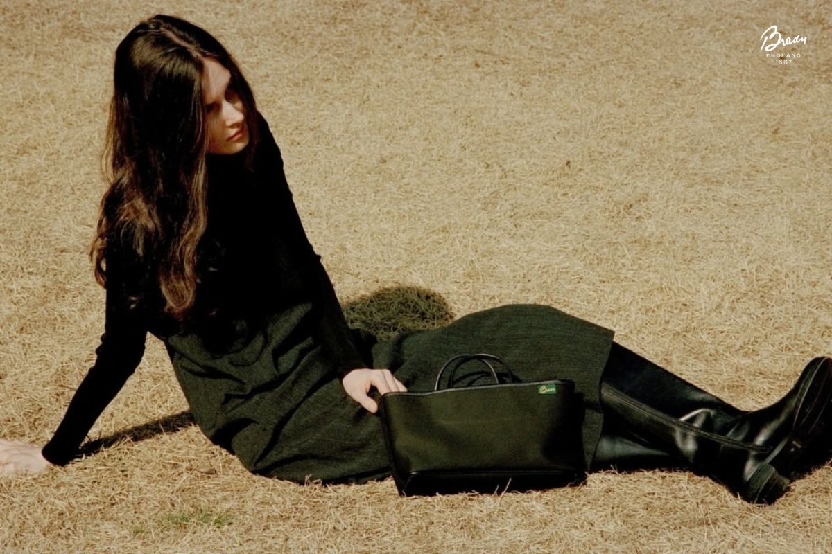 BRADY FW26: Drill Drop, Bridle Leather, เย็บมือจากอังกฤษ
