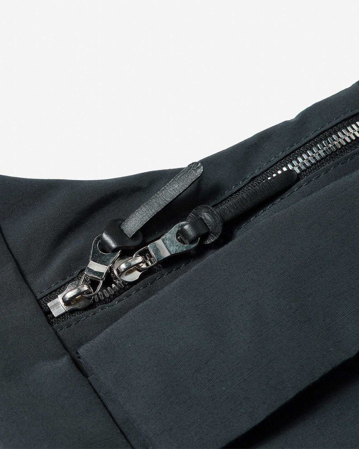 Simplicity Along Shoulder - Steel Grey