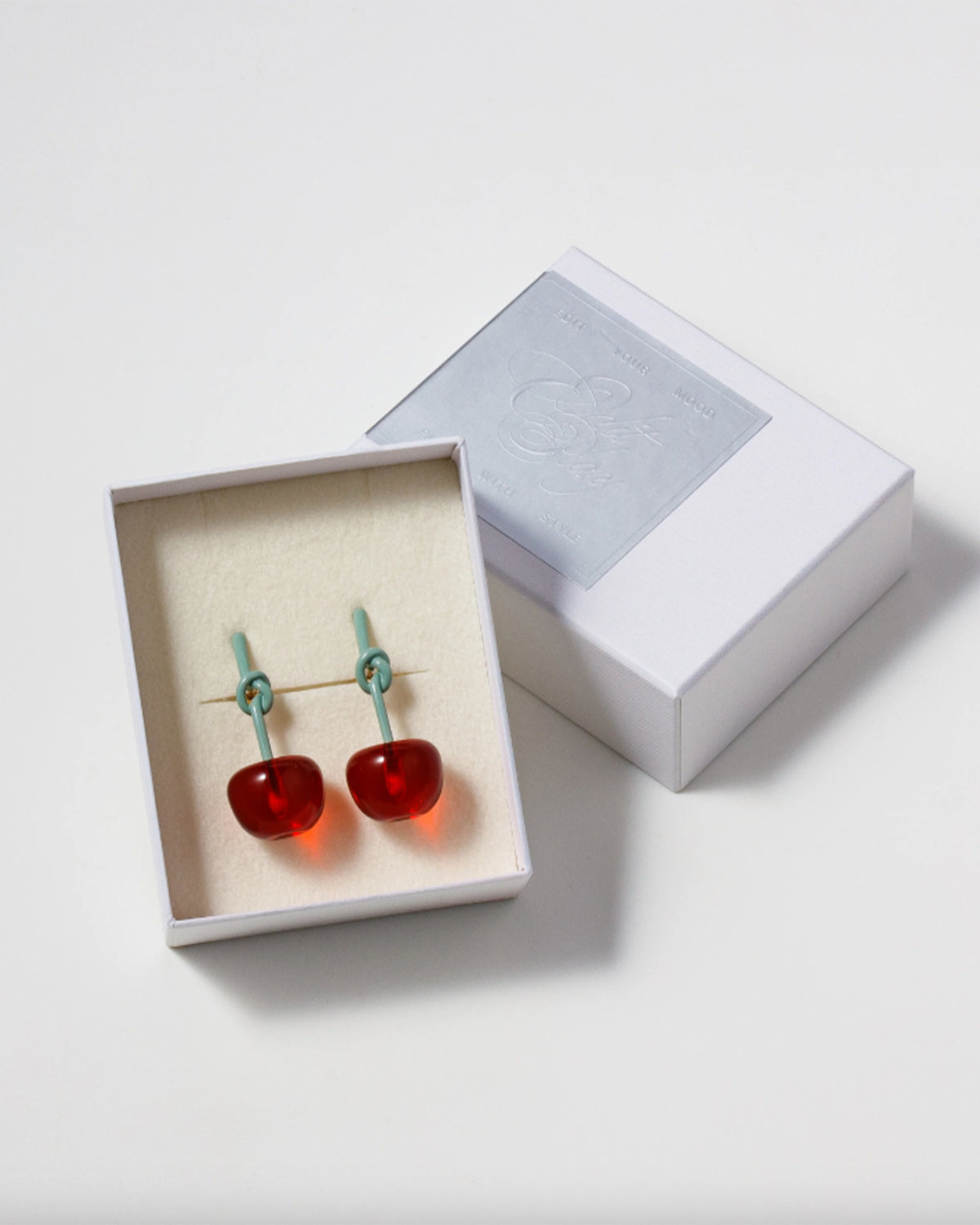 Edit Play Cherry Earrings - Red / Green