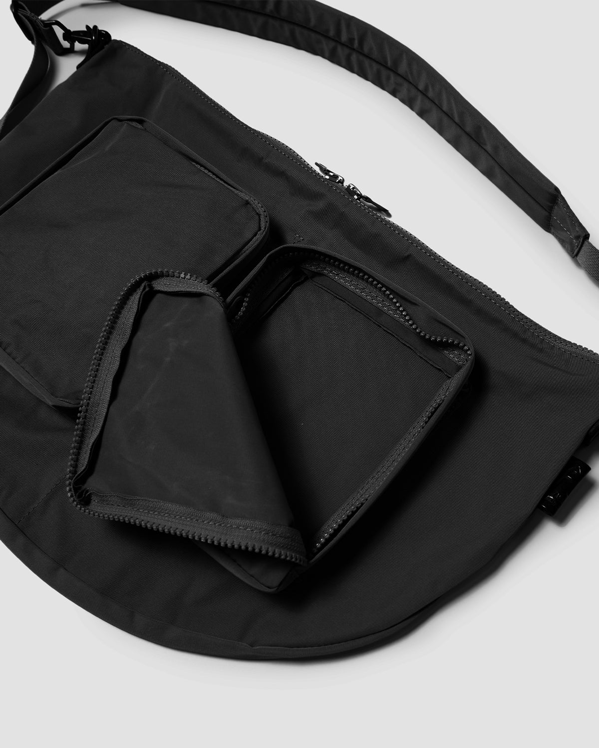 Gabardine Bodybag M  - Black