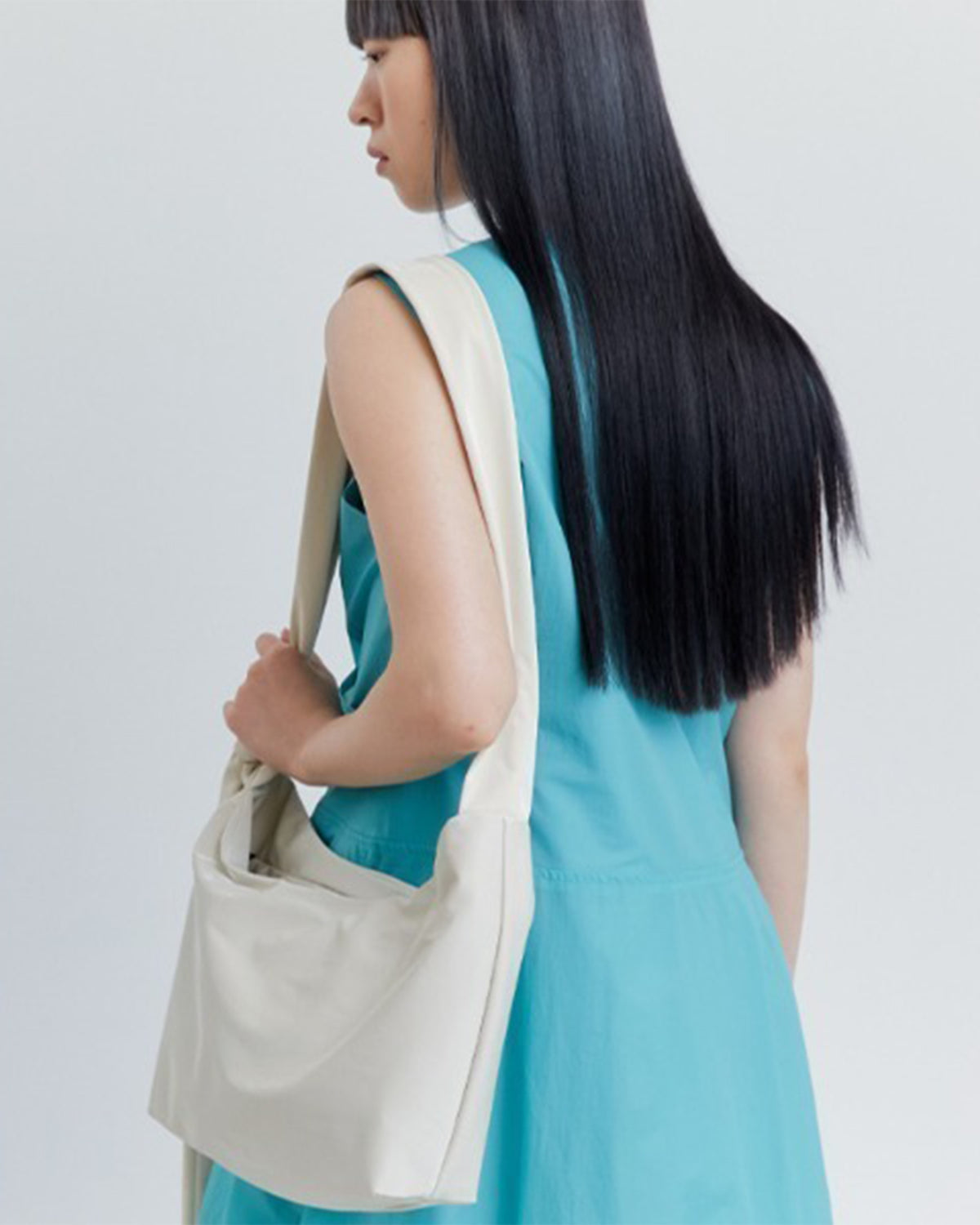 Glossy Halfmoon Cross Bag - Cream