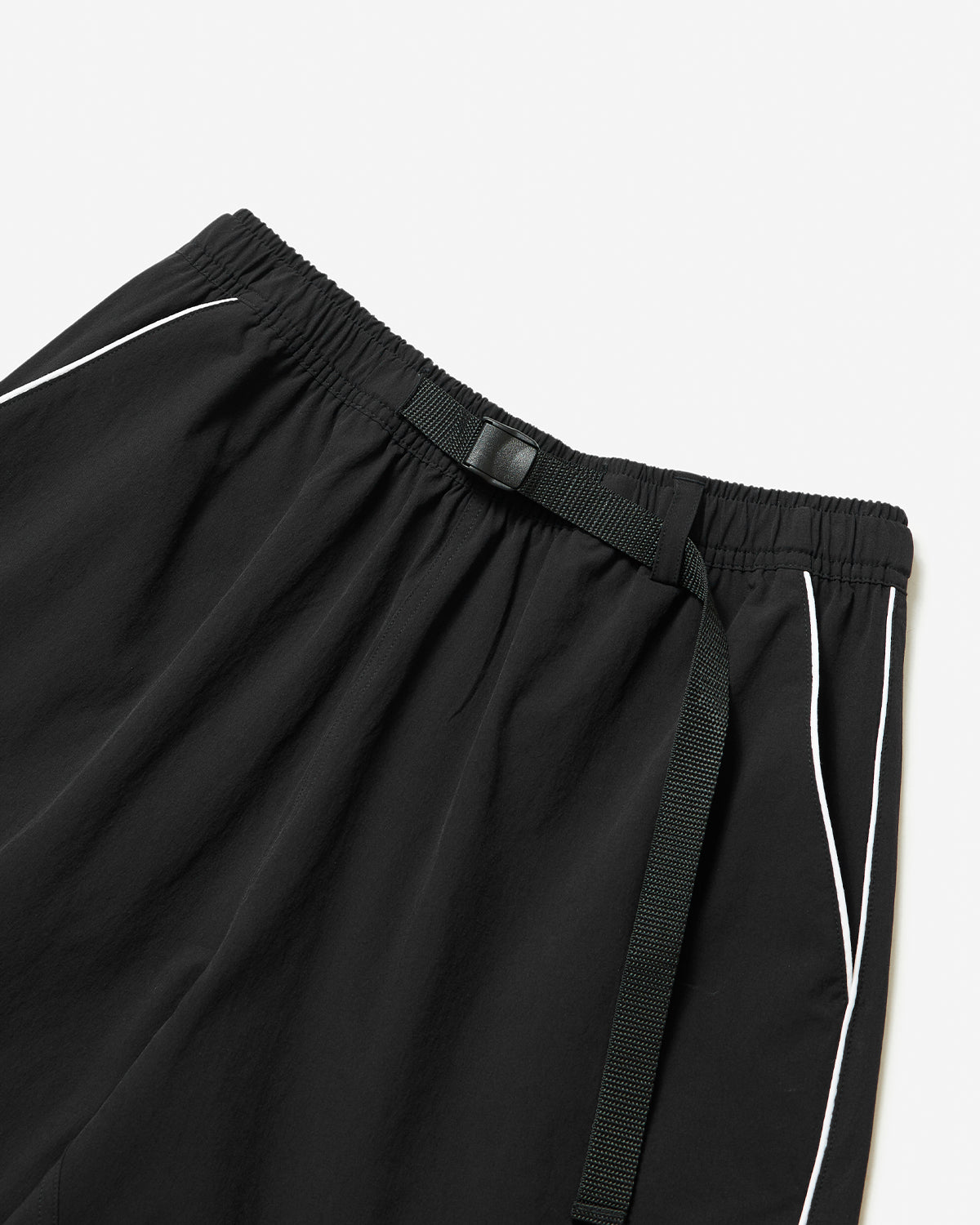 Solar - Belted Piping Shorts - Black