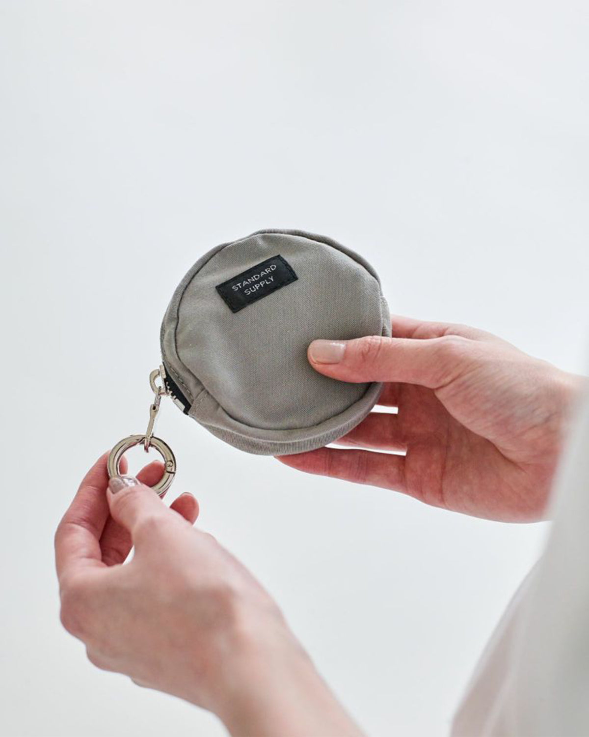 Simplicity Round Charm Pouch - Grey