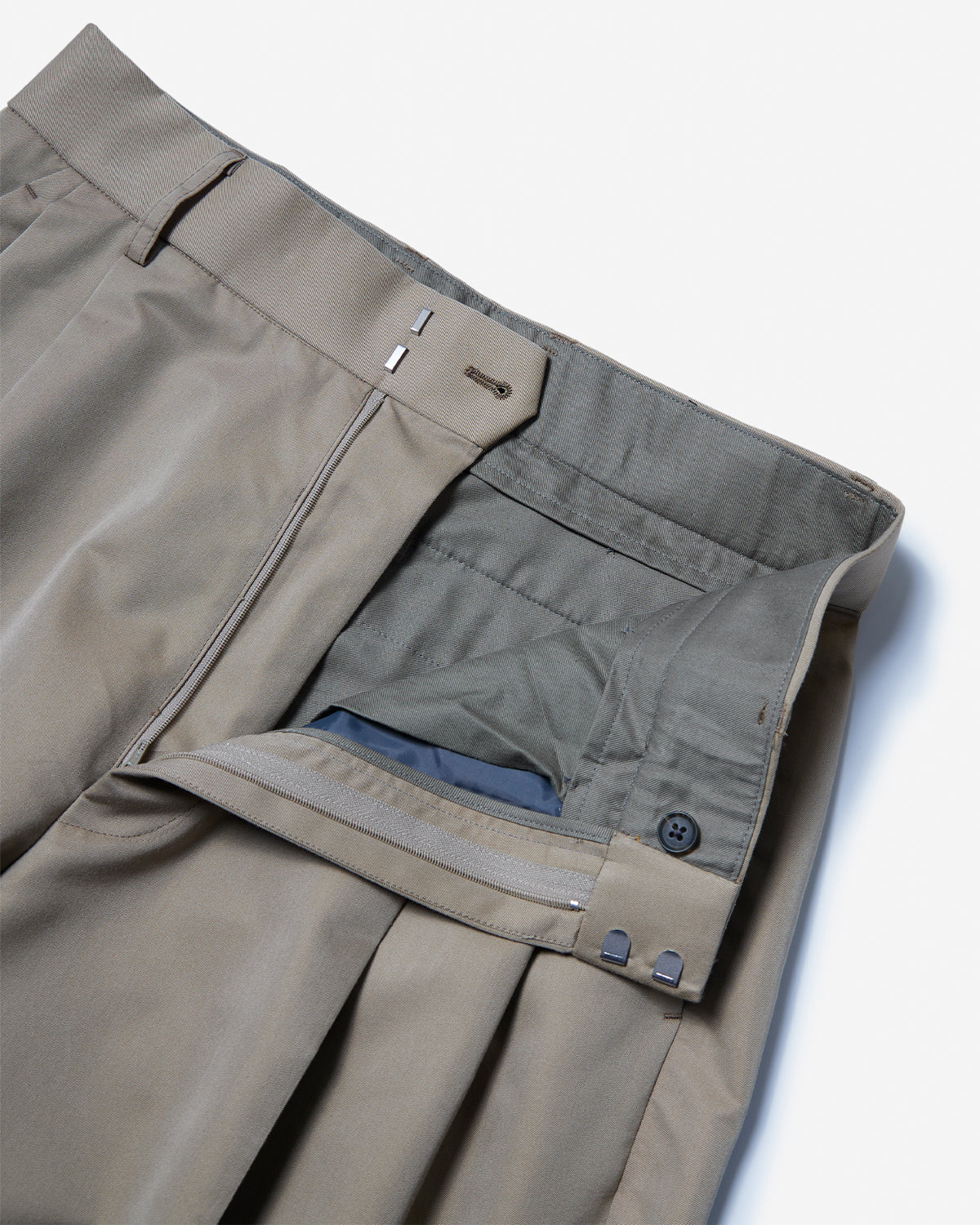 26SCM-P04103 - Pants - Beige