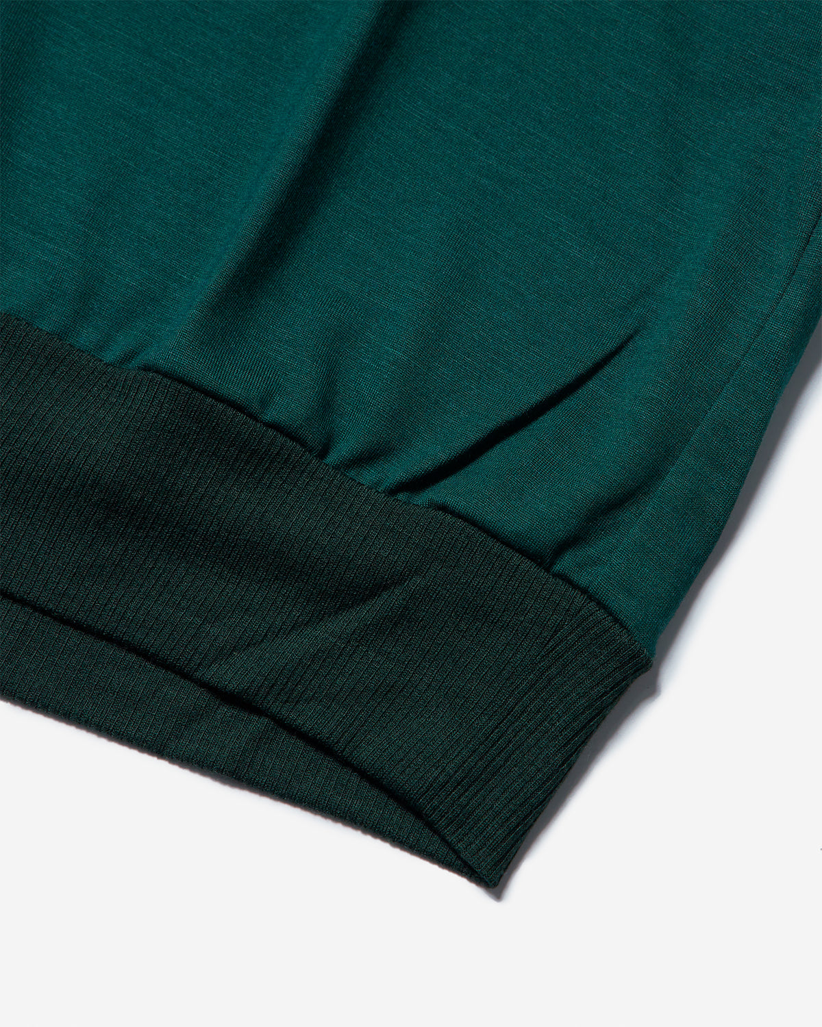 25WCM-T10206 Sweaters - Green