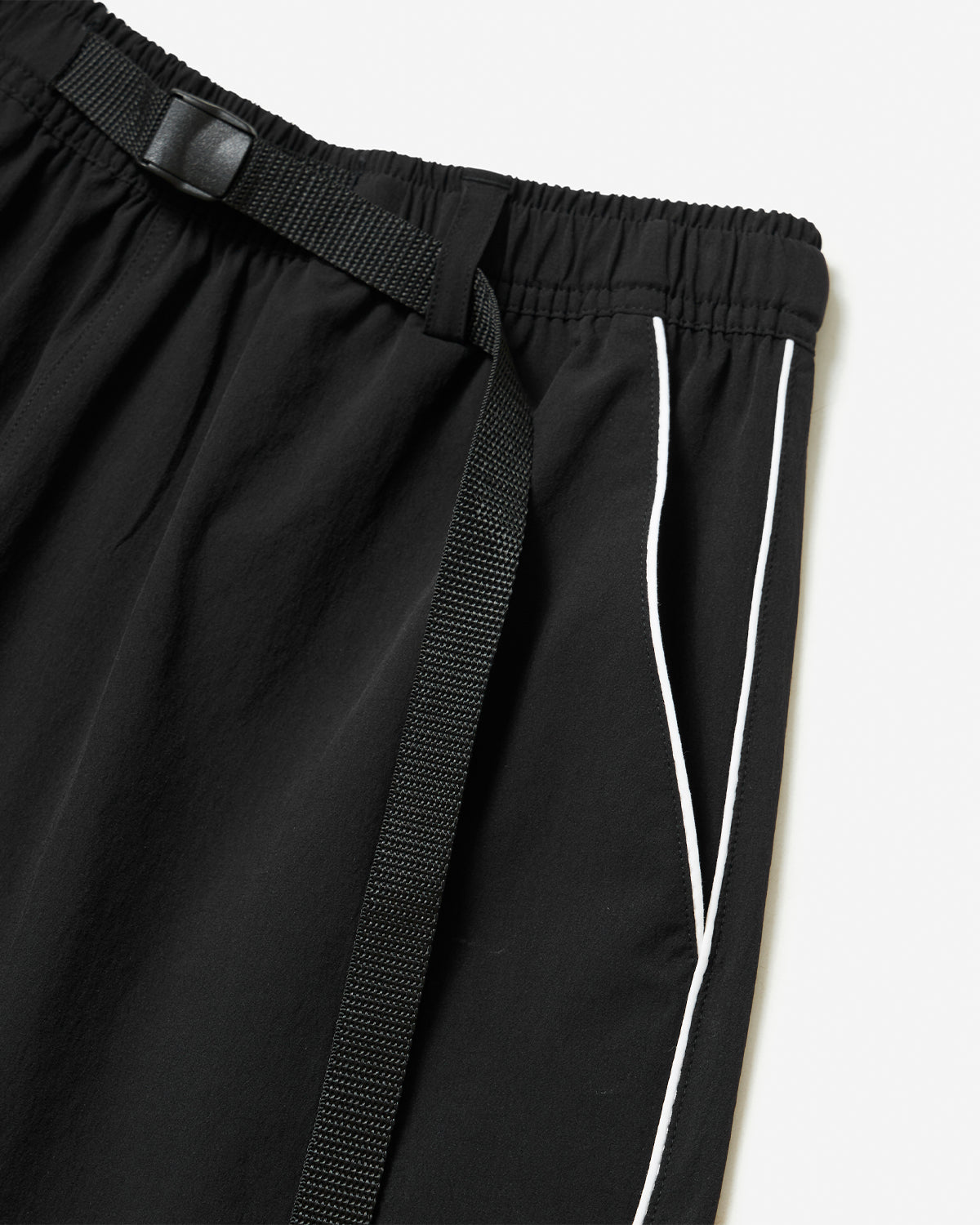 Solar - Belted Piping Shorts - Black