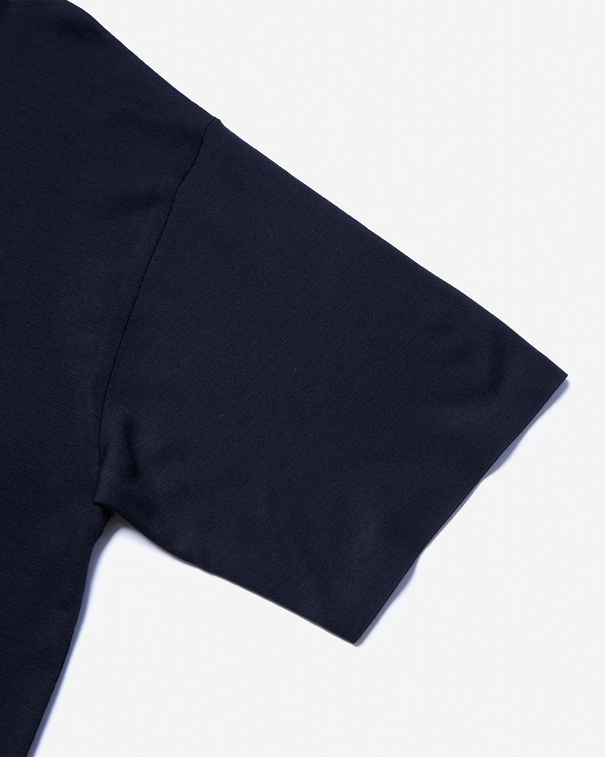06WWCU - S140's Crew Neck T - Black