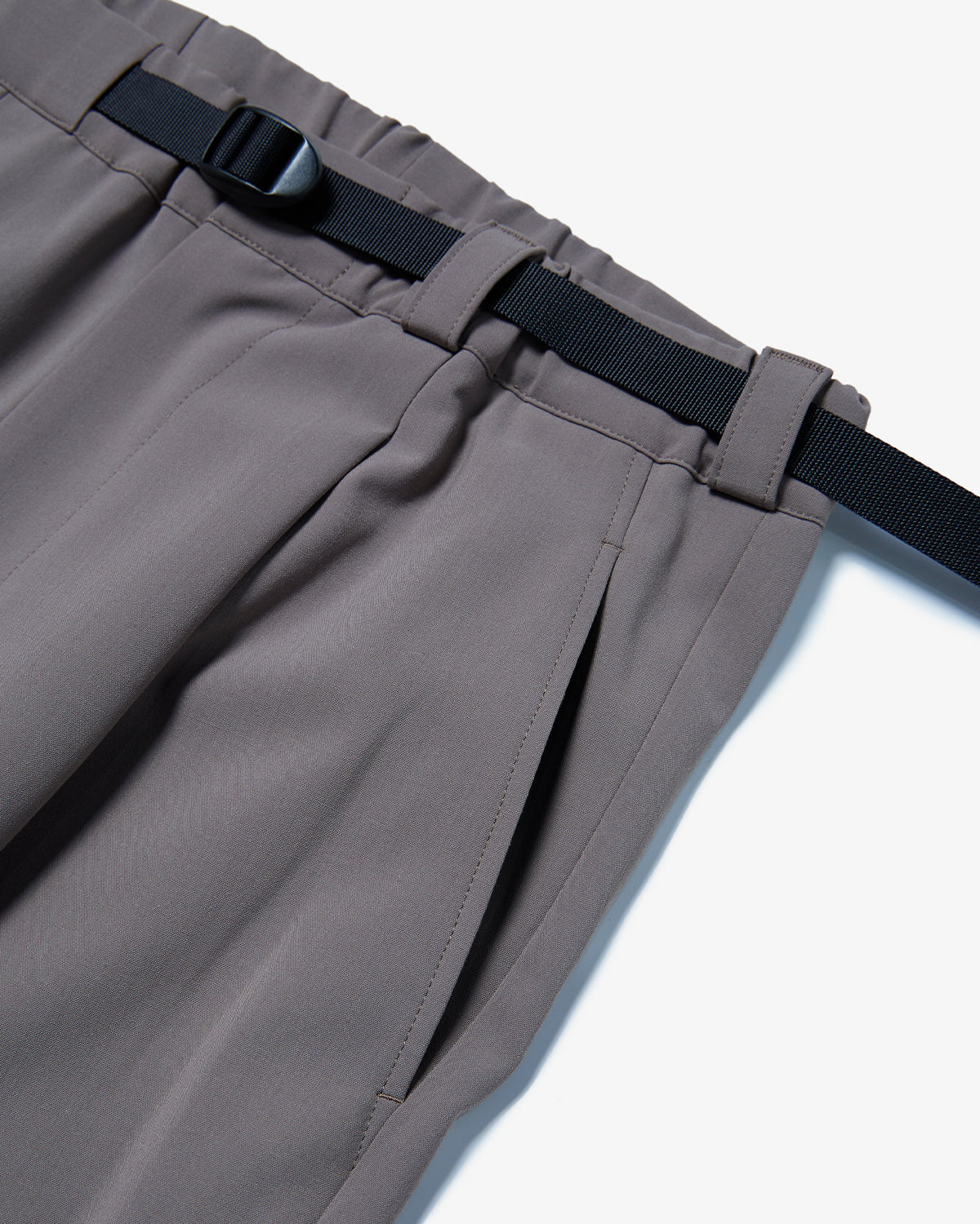 Tape-Belt 1 Tuck Pant - Taupe