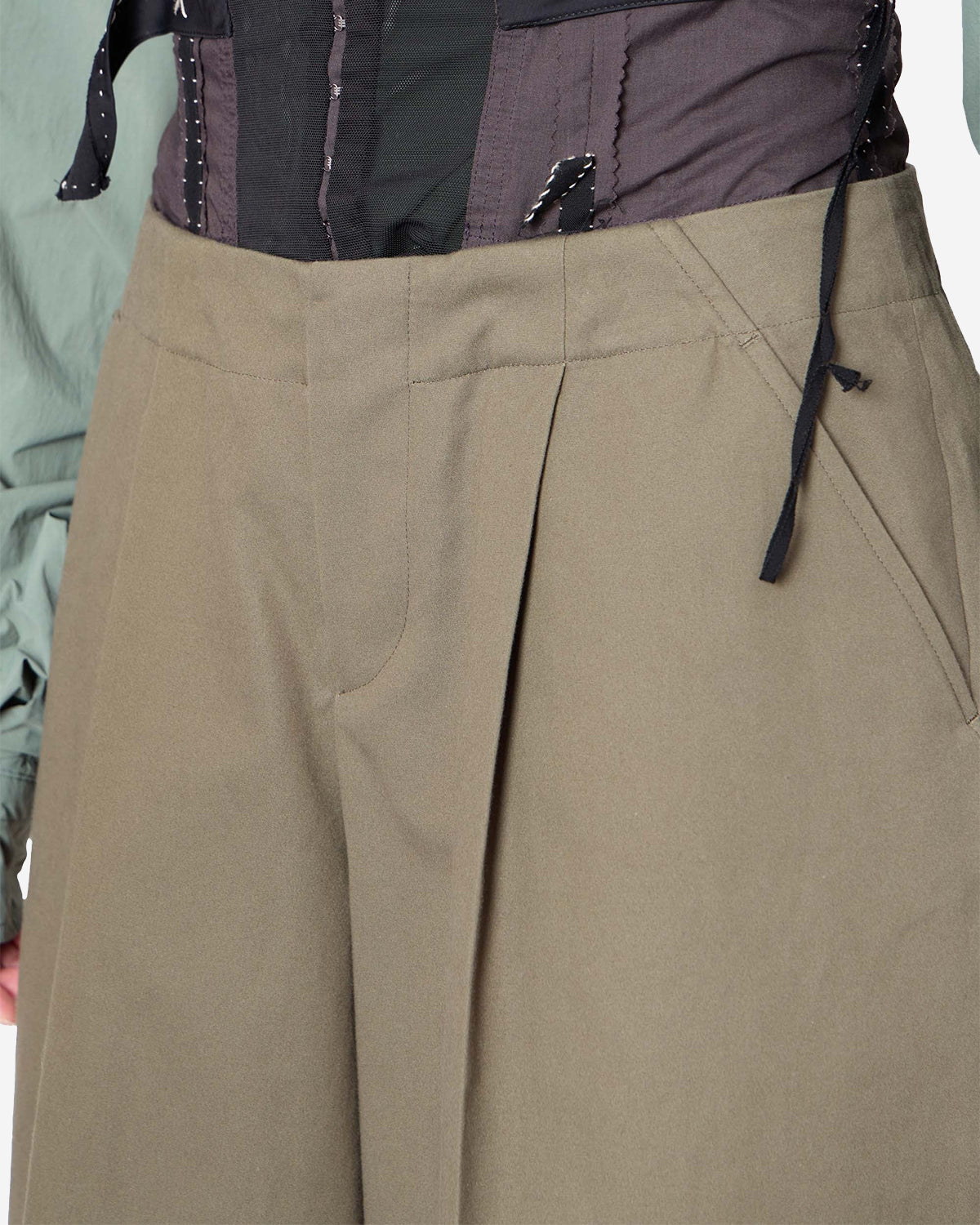 25WCL-P02110 Pant - Olive Green