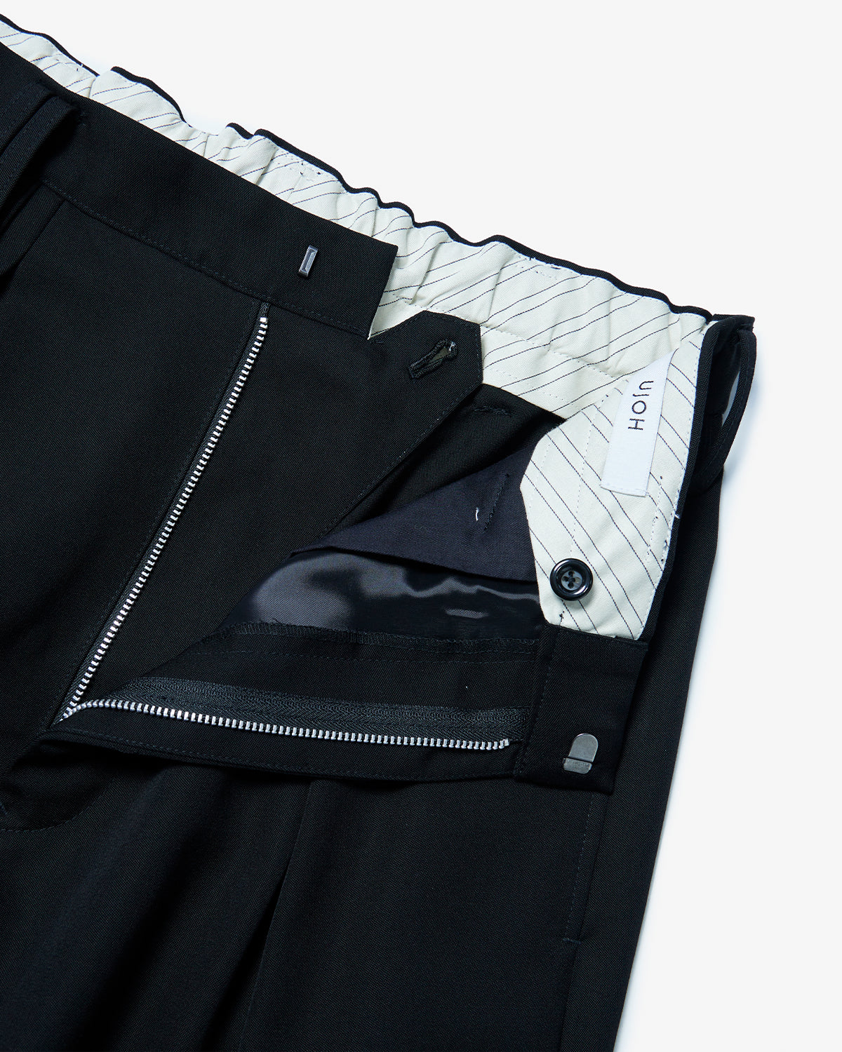 Cross Tuck Pant - Black