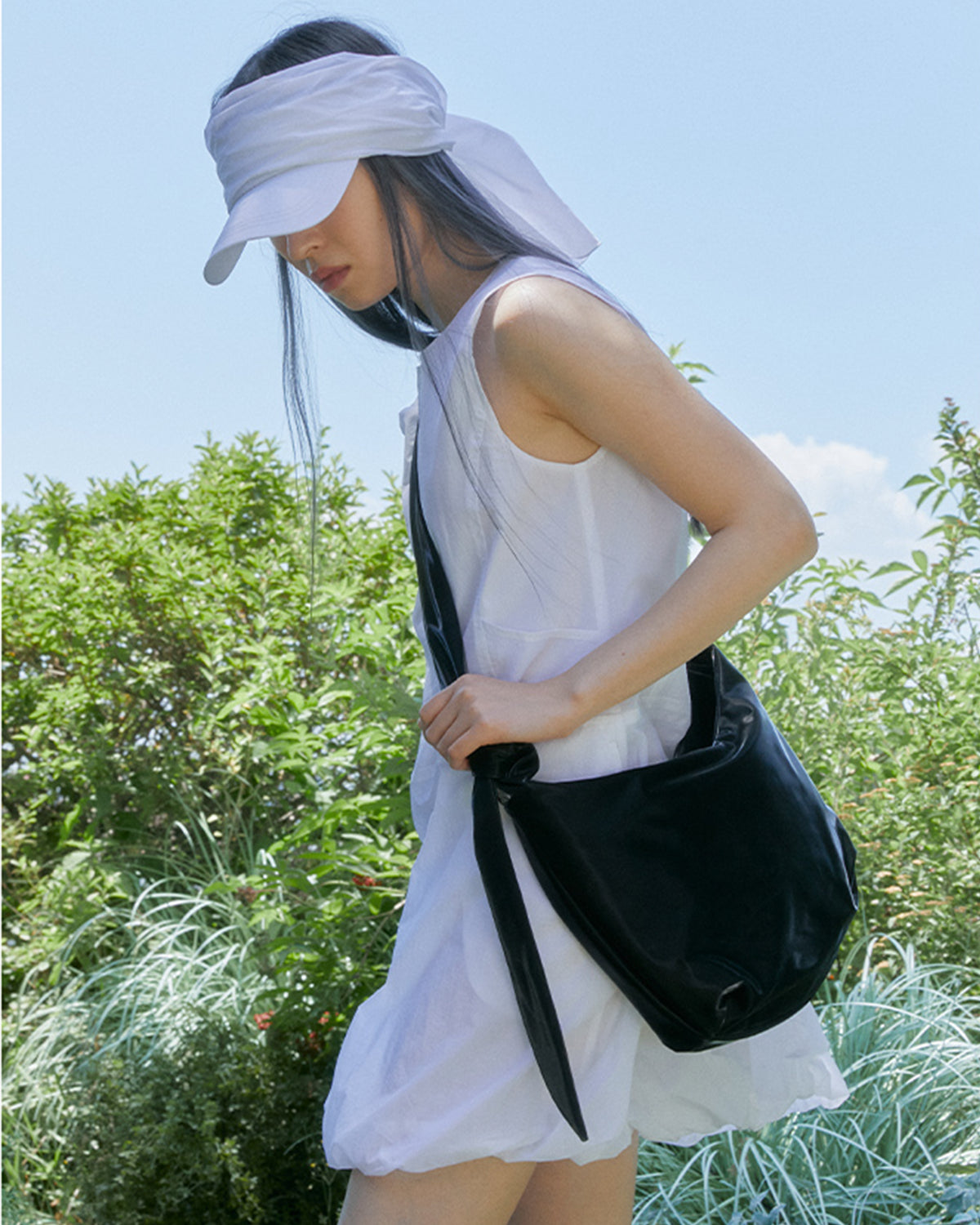 Glossy Halfmoon Cross Bag - Black