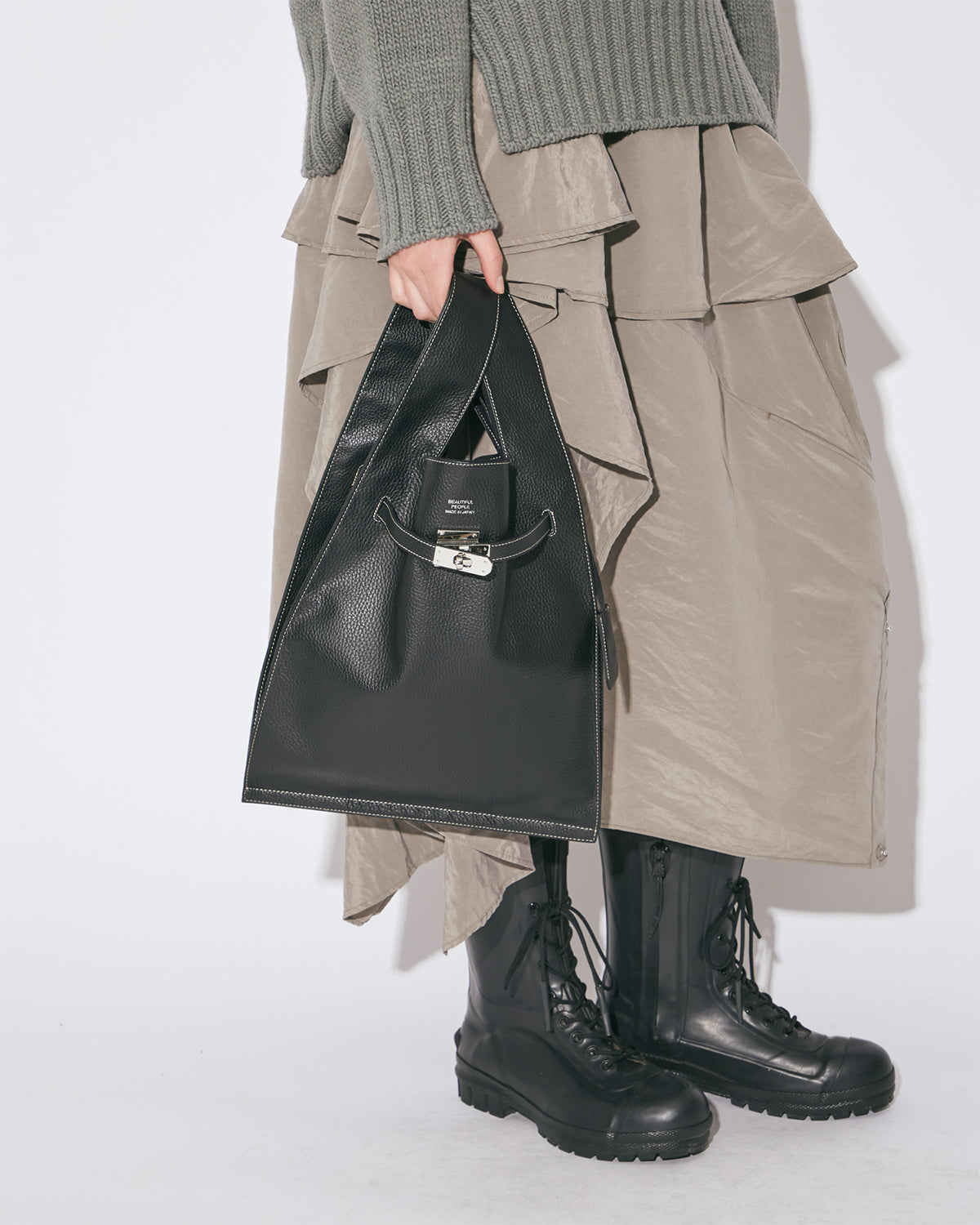 Large Market Bag In Shrink Leather - Black