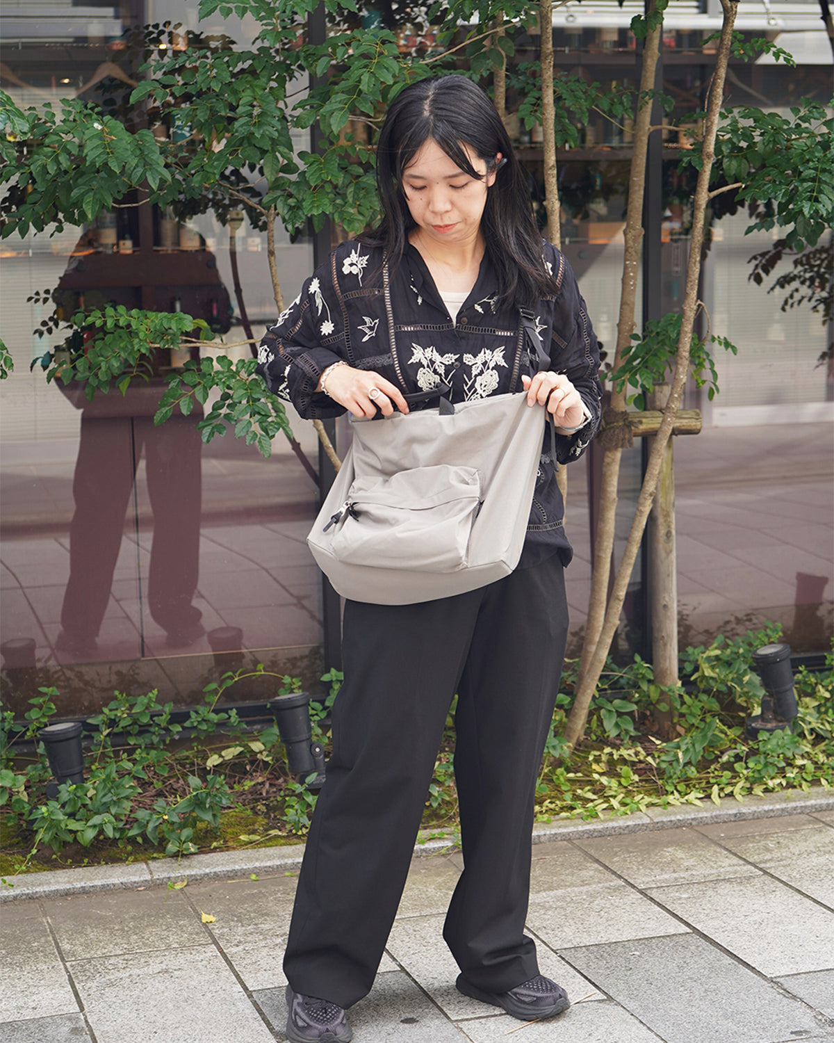 Simplicity Front Pocket Shoulder - Grey