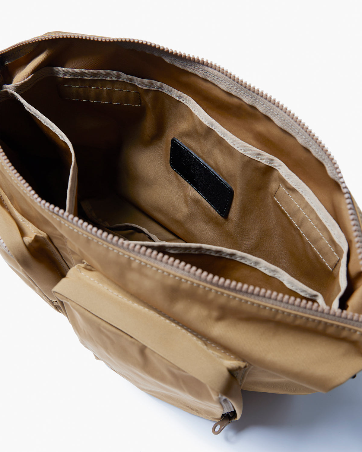 Gabardine Bodybag M - Beige