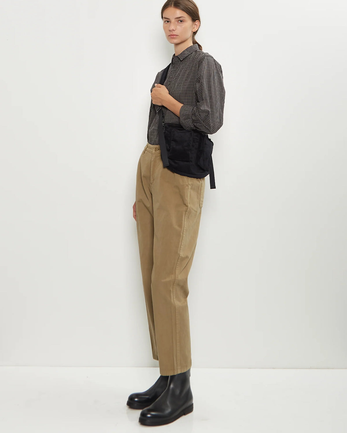 Corduroy Bodybag S - Black