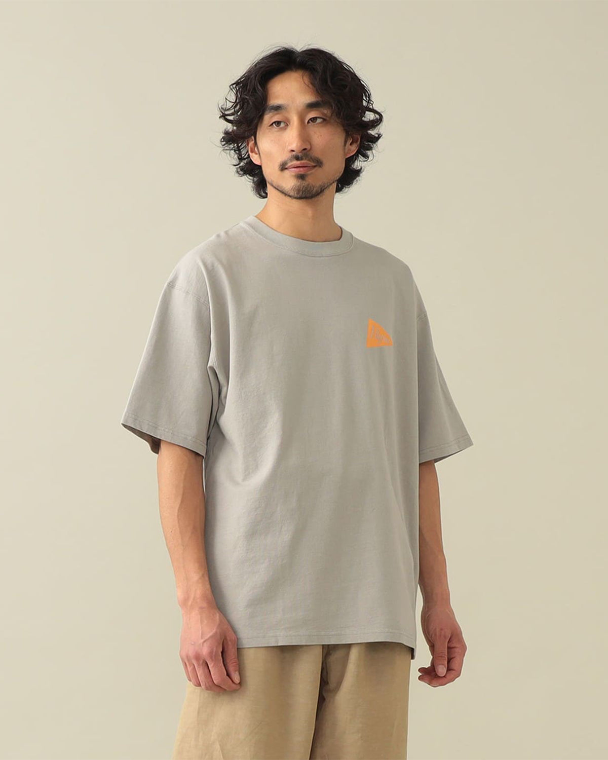 Pennant Team Tee - Grey