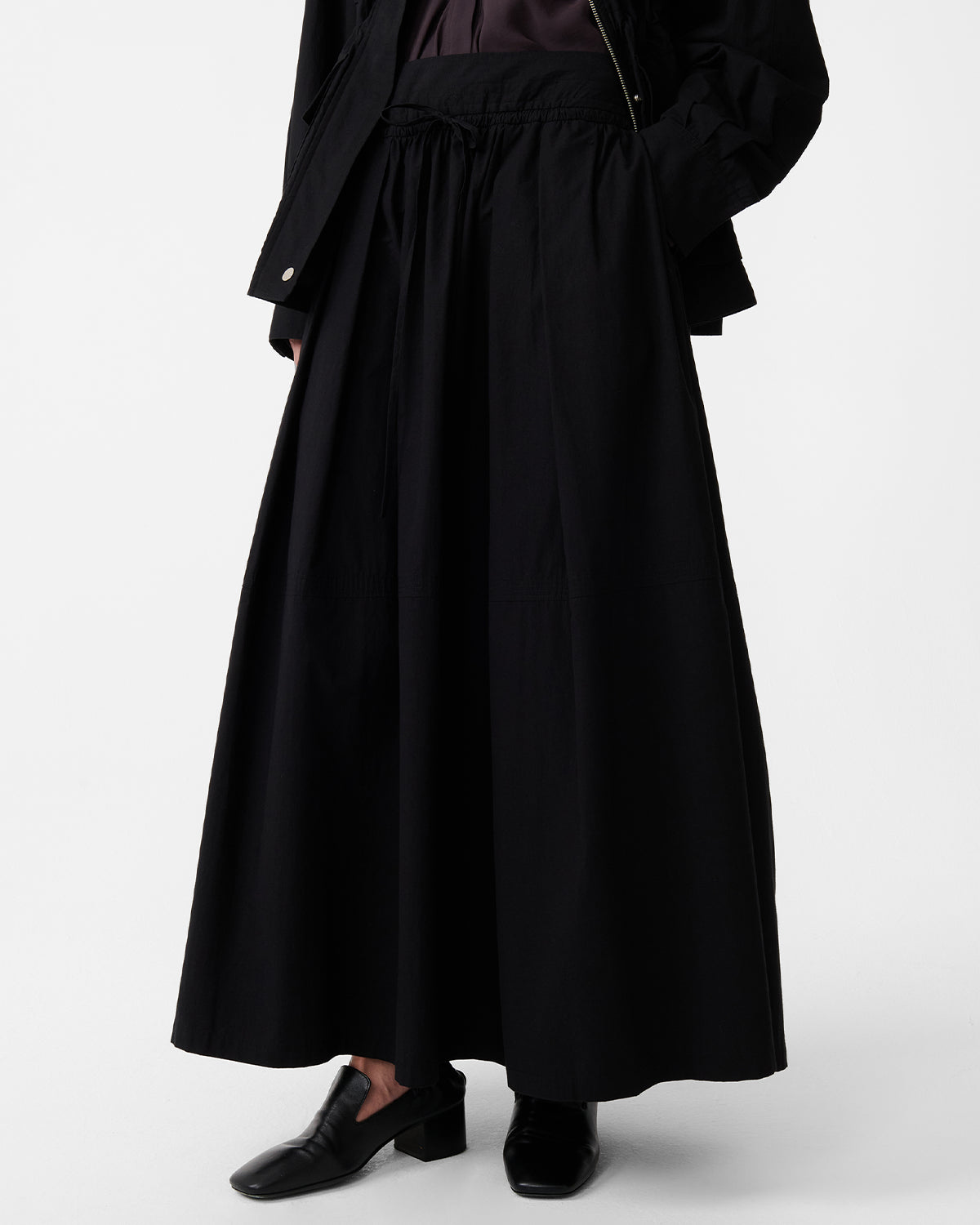 Ottowa - Full Pleated Skirt - Washed Black
