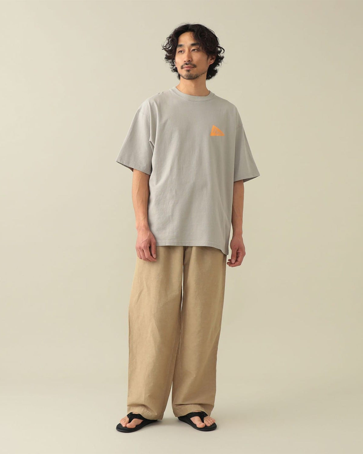 Pennant Team Tee - Grey