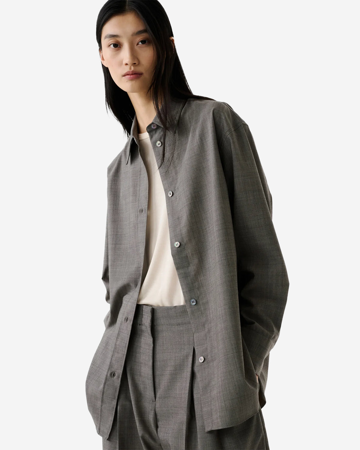 Rouen - Classic Oversized Shirt - Warm Grey