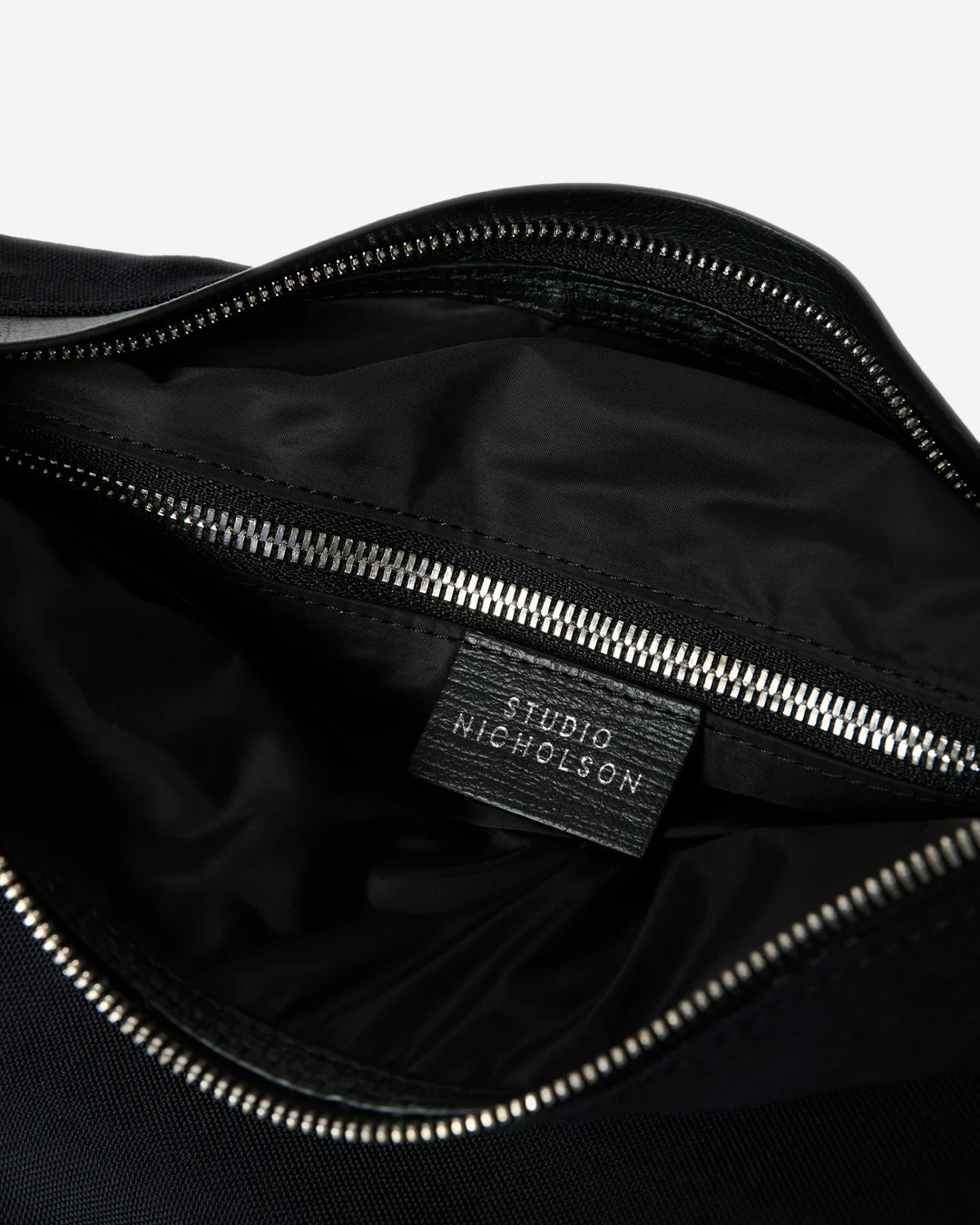 Airport - Medium Nylon Shoulder Bag - Black