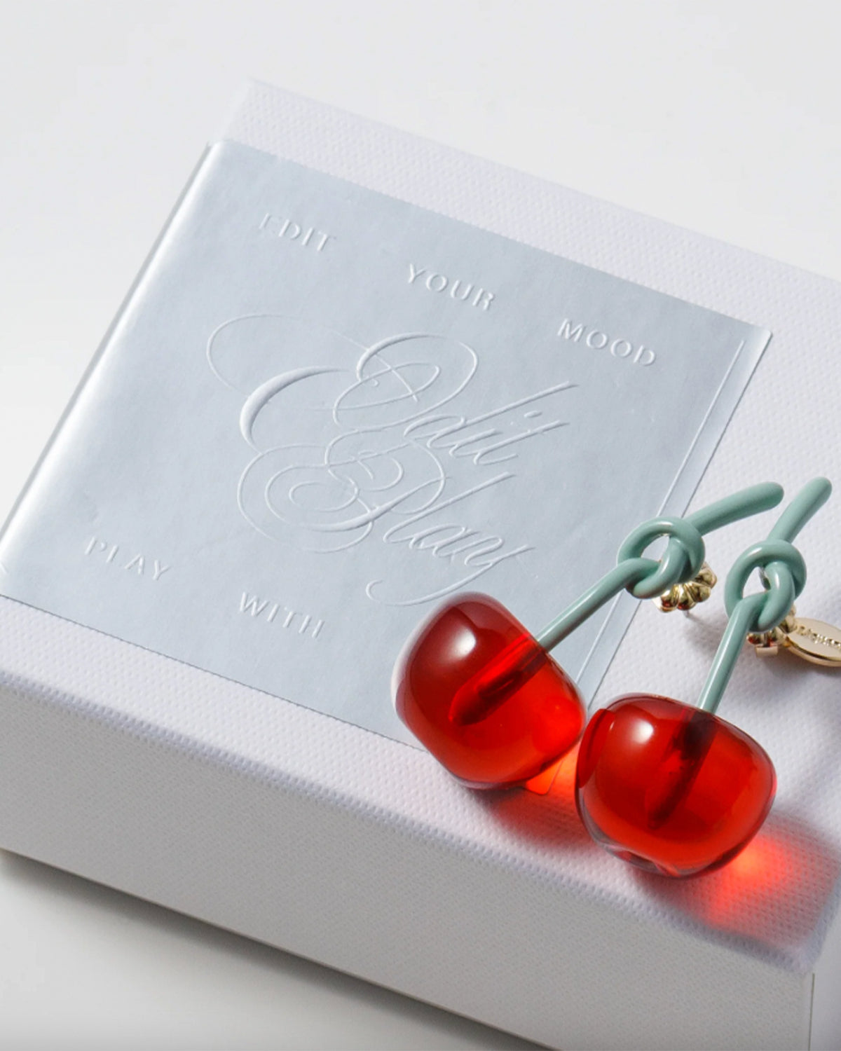 Edit Play Cherry Earrings - Red / Green