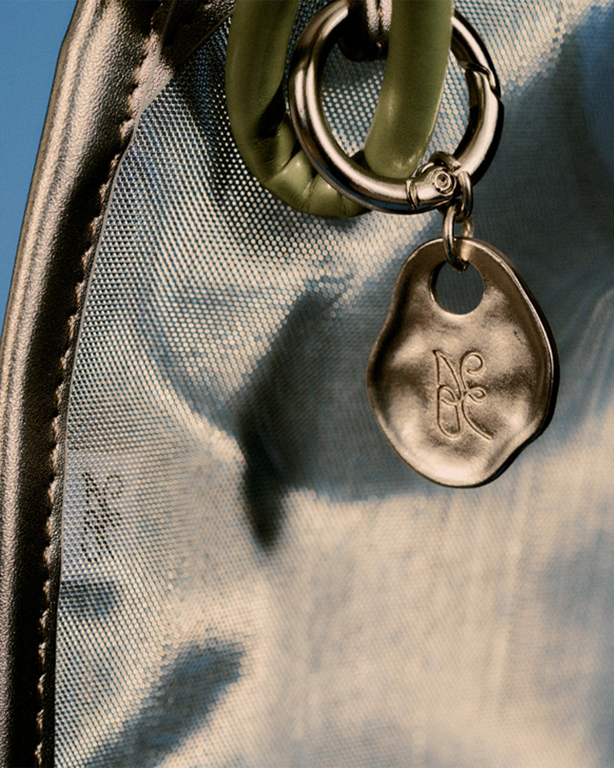 Nest Mesh Shoulder Bag - Silver