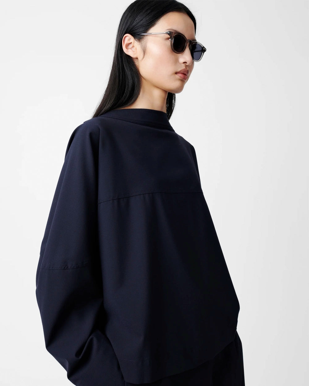 Velho Open Back Boat Neck Top - Darkest Navy