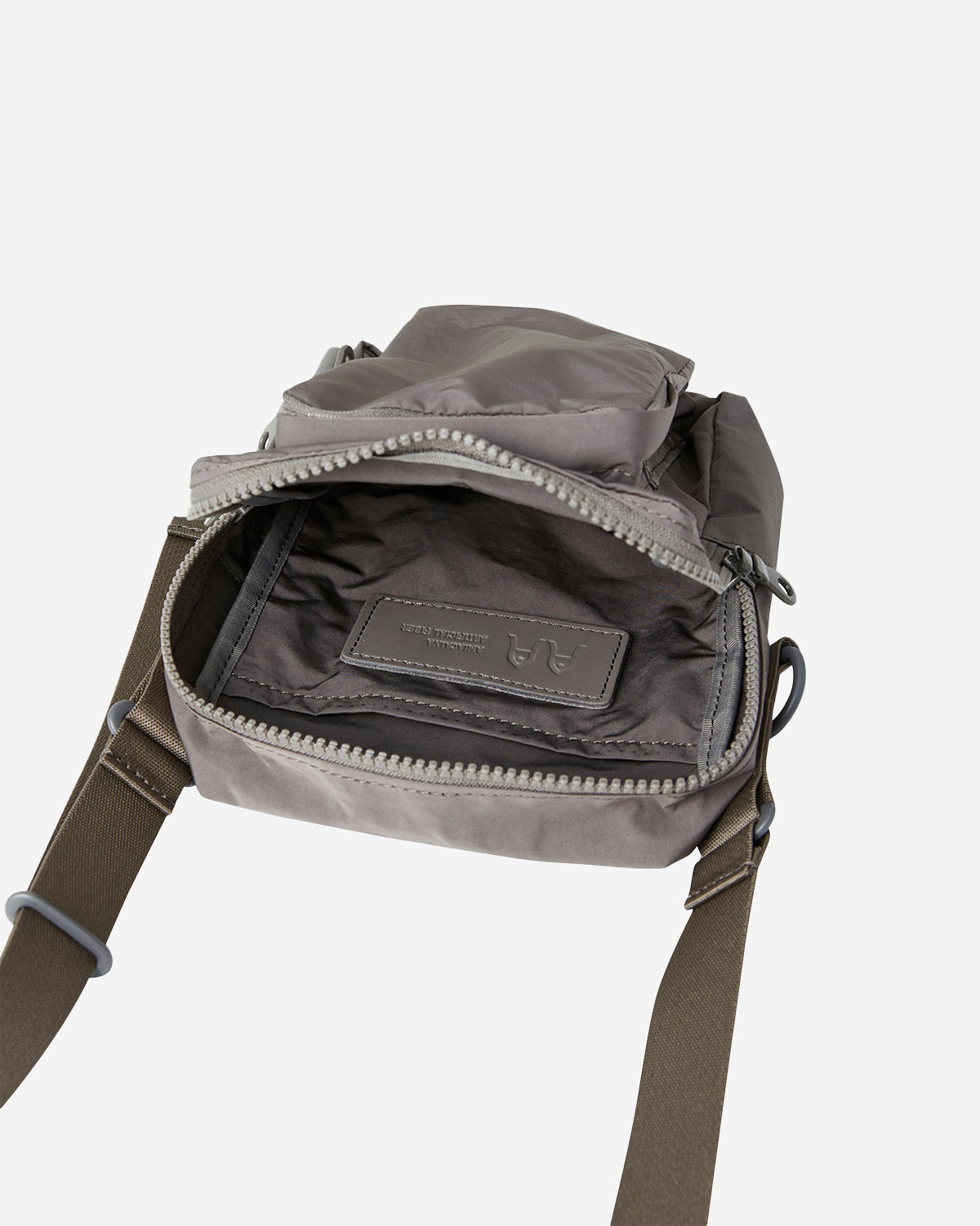 Split Yarn WP Pochette - Grey