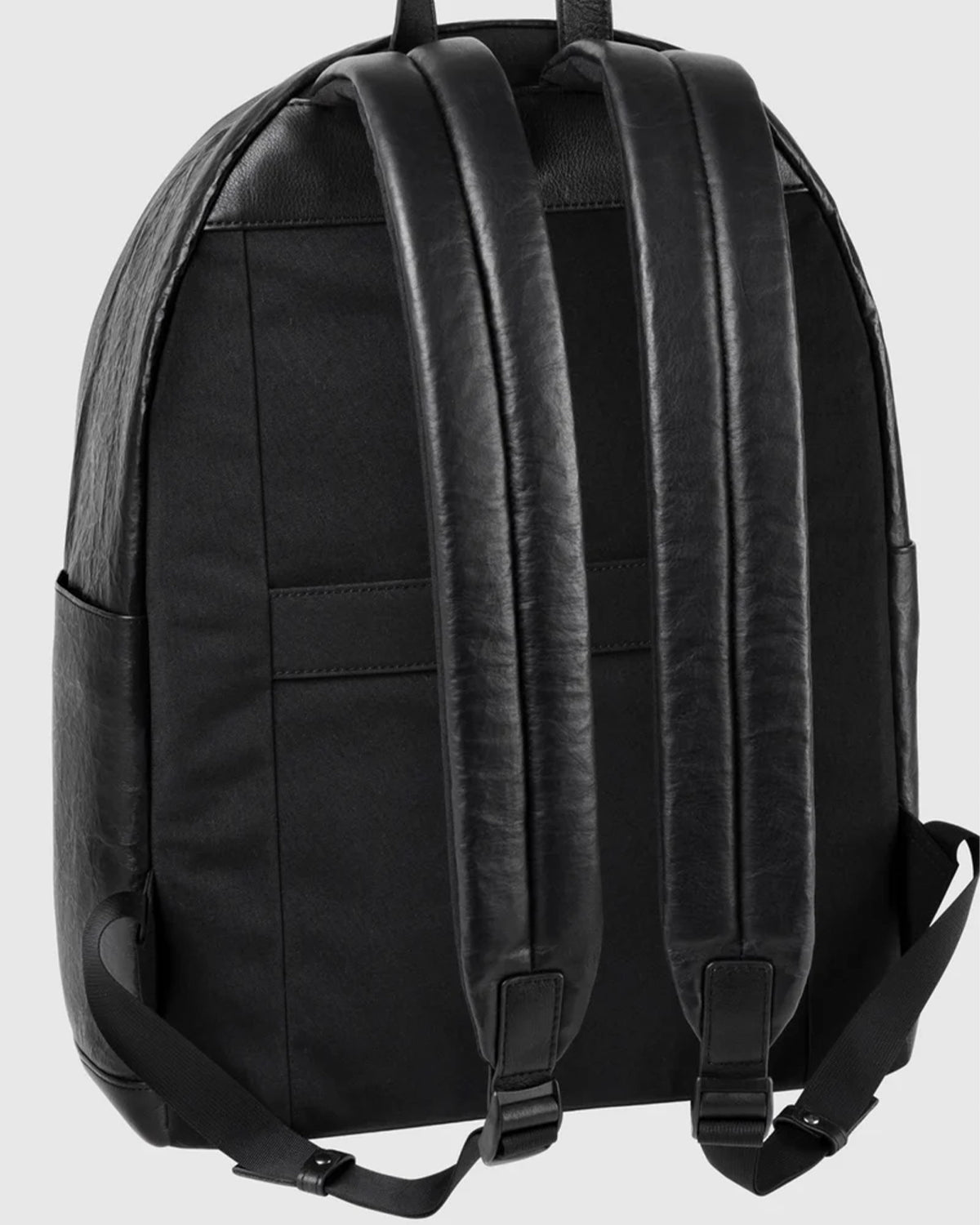 Leather Backpack M 017 - Black
