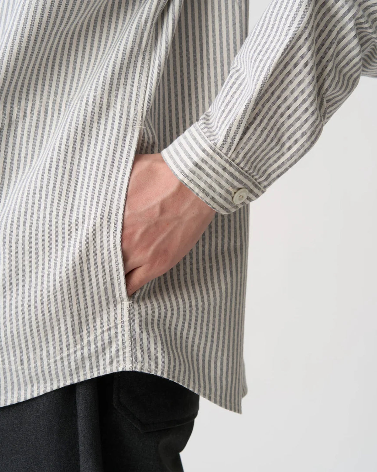 Mens Oxford Round Collar Pullover Shirt Pattern - Navy×Ecru Stripe