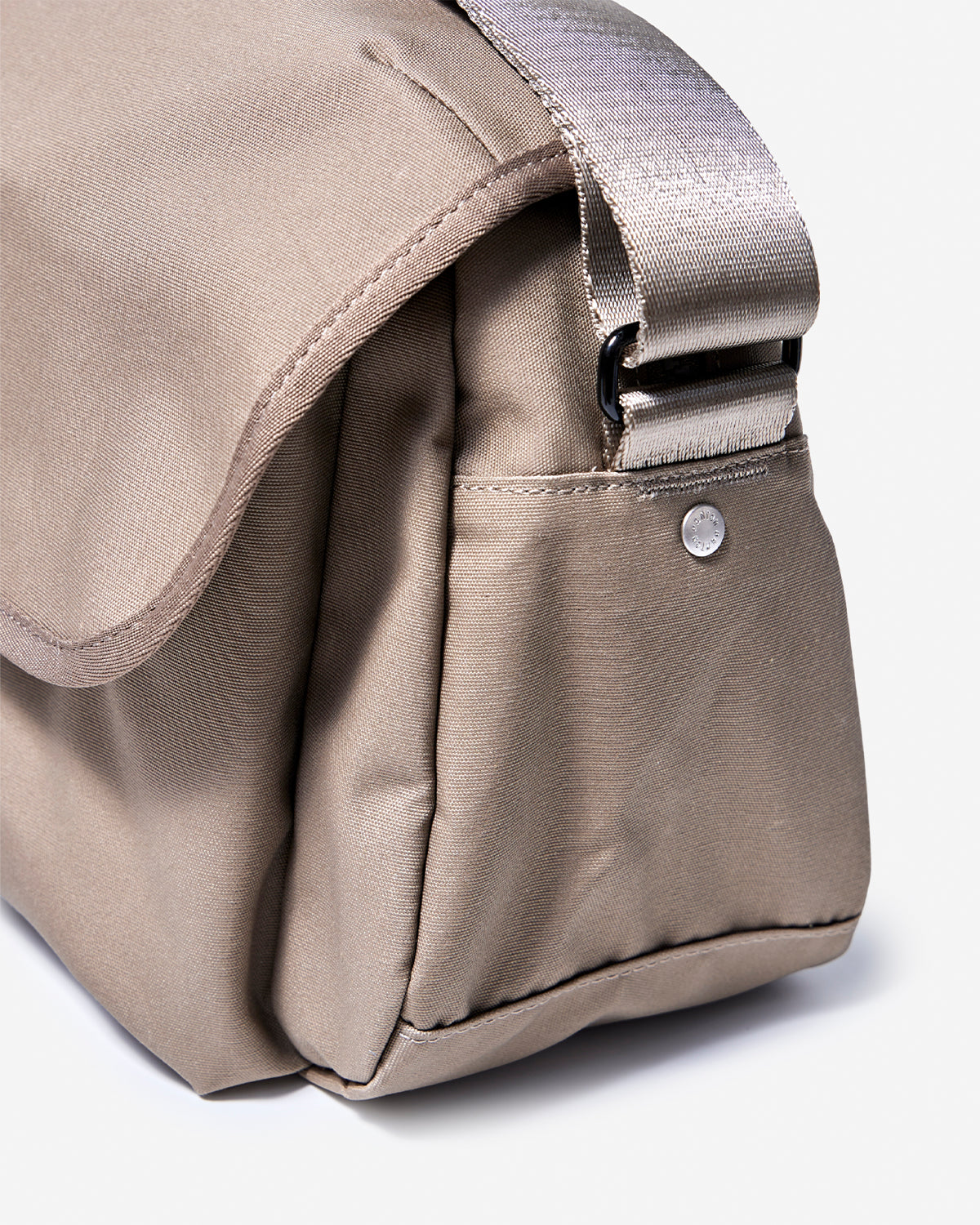 Oberkampf Canvas Shoulder Bag - Amber Brown