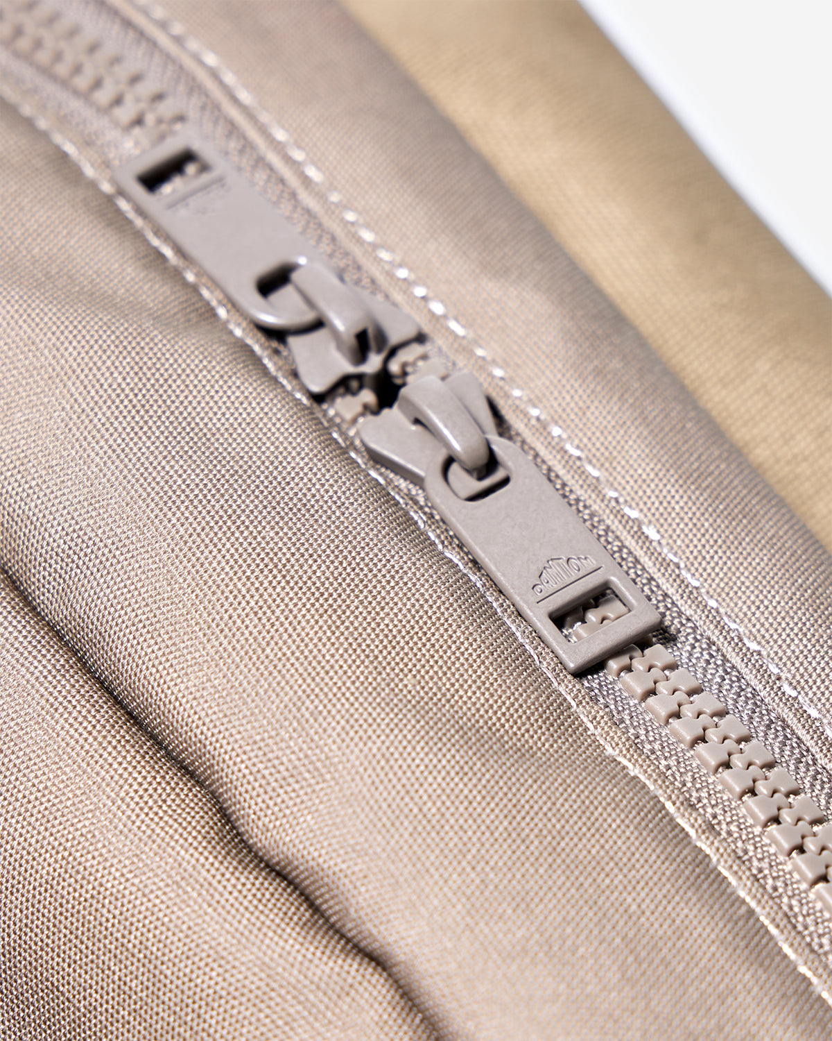 Oberkampf Canvas Shoulder Bag - Amber Brown