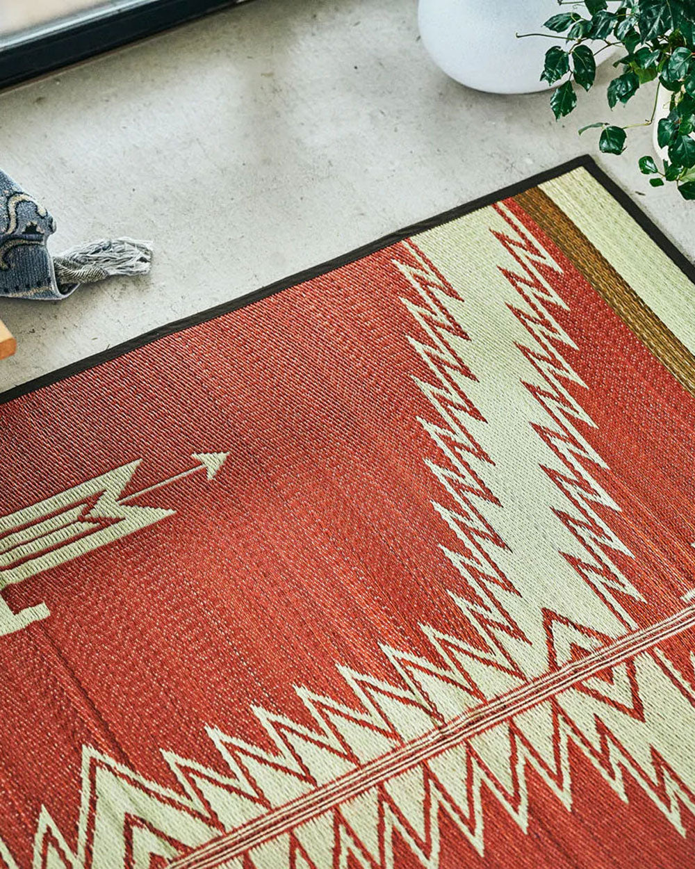 Igusa Rug - Red