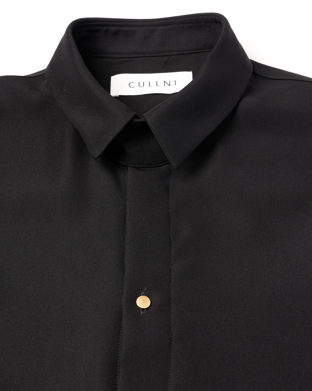 Double Satin Chin Tab Shirt - Black