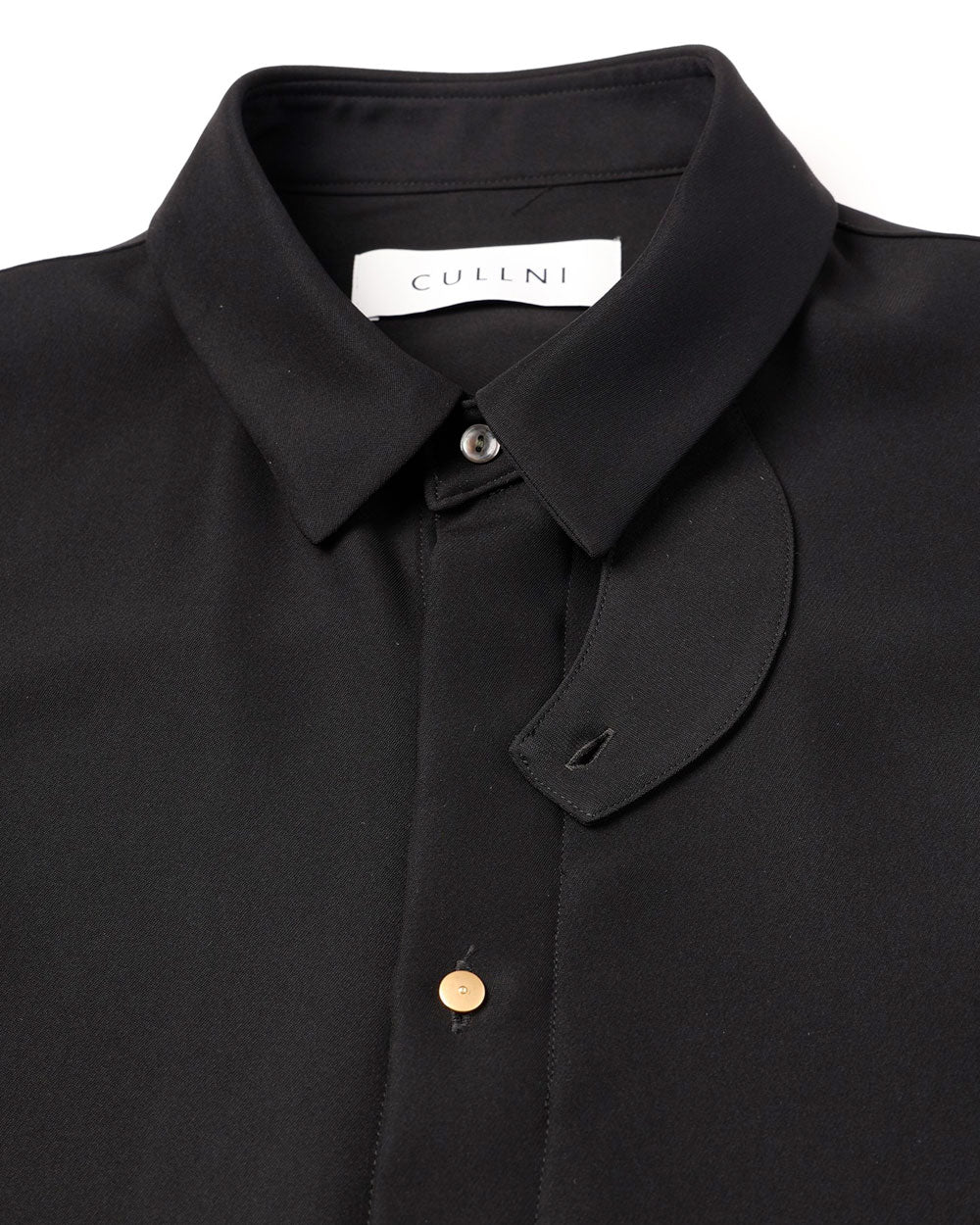 Double Satin Chin Tab Shirt - Black