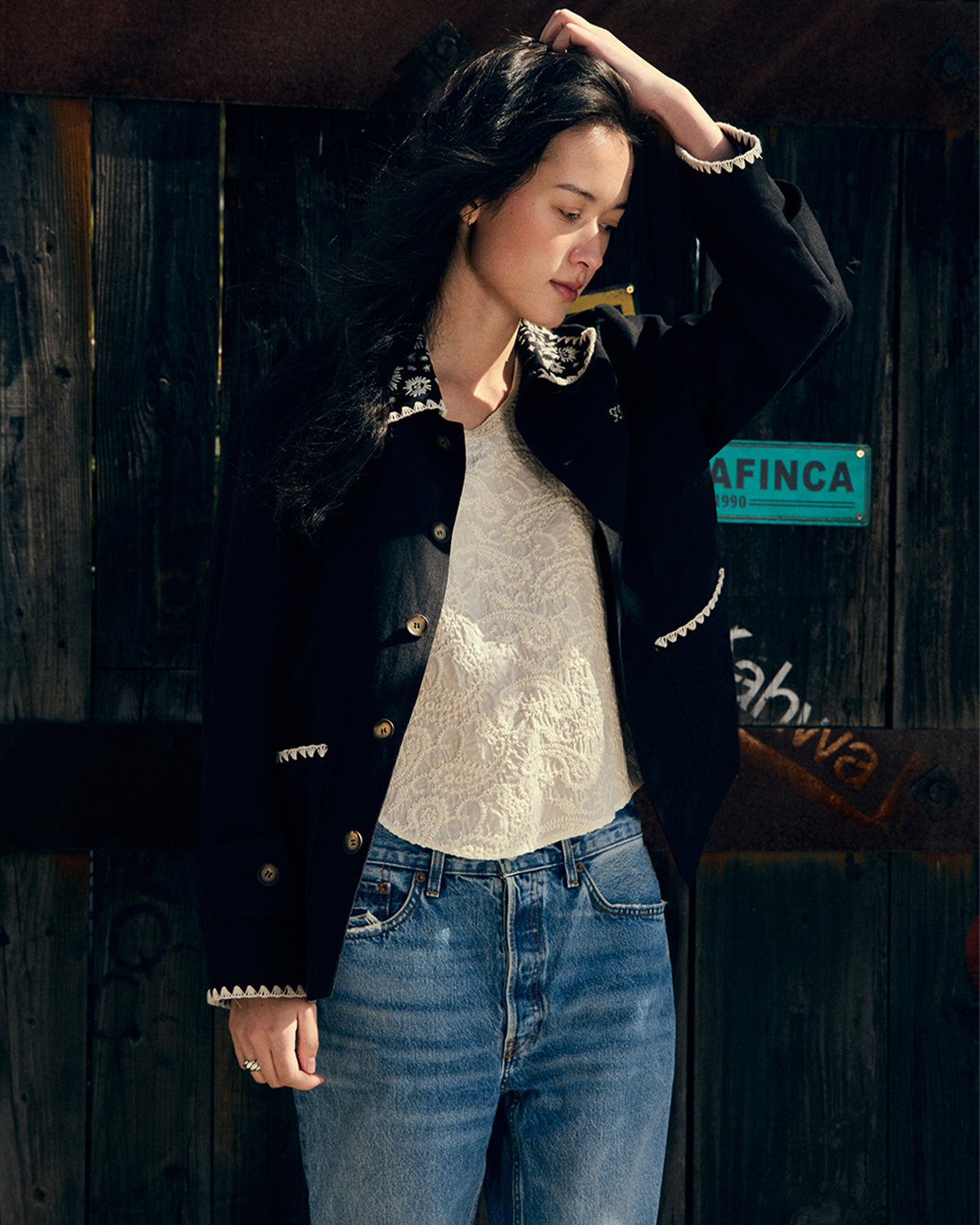 Embroidery Collar Jacket - Black